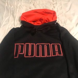 Men’s Puma sweatshirt